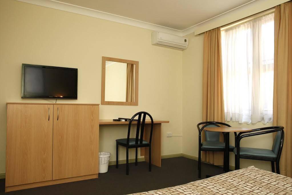 Maclin Lodge Motel Кембълтаун Екстериор снимка