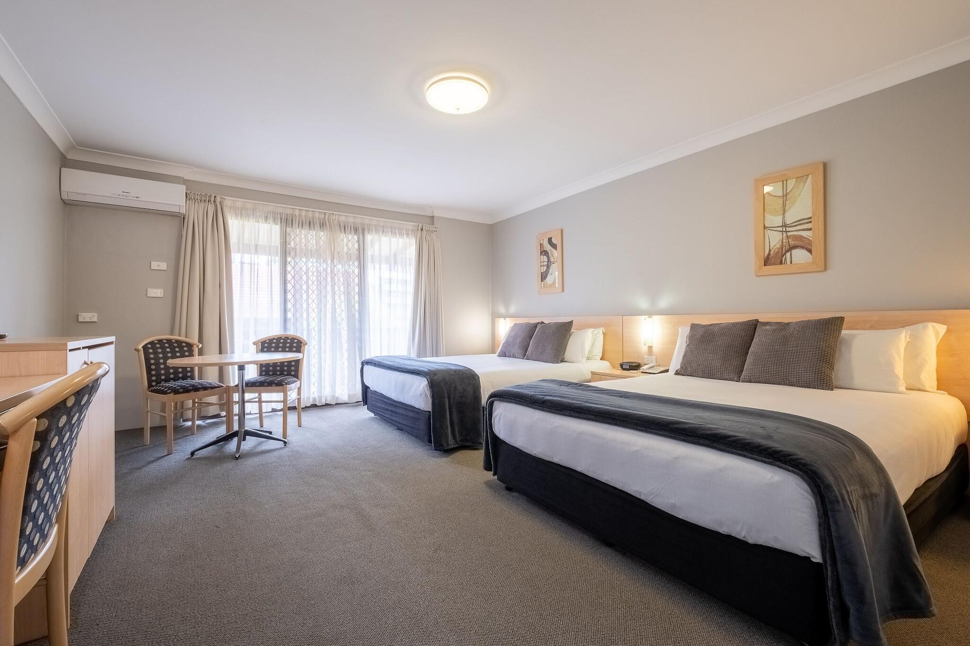 Maclin Lodge Motel Кембълтаун Екстериор снимка
