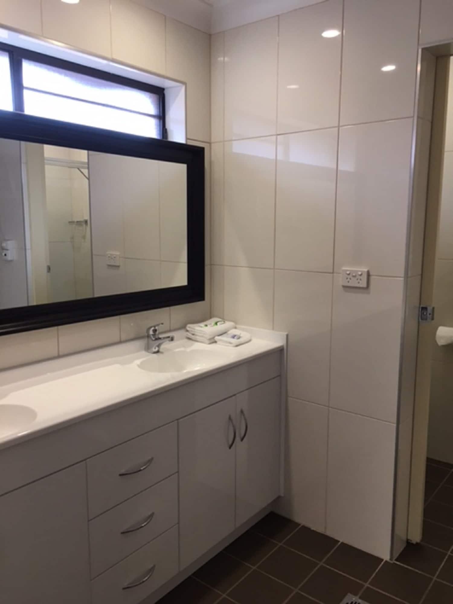 Maclin Lodge Motel Кембълтаун Екстериор снимка
