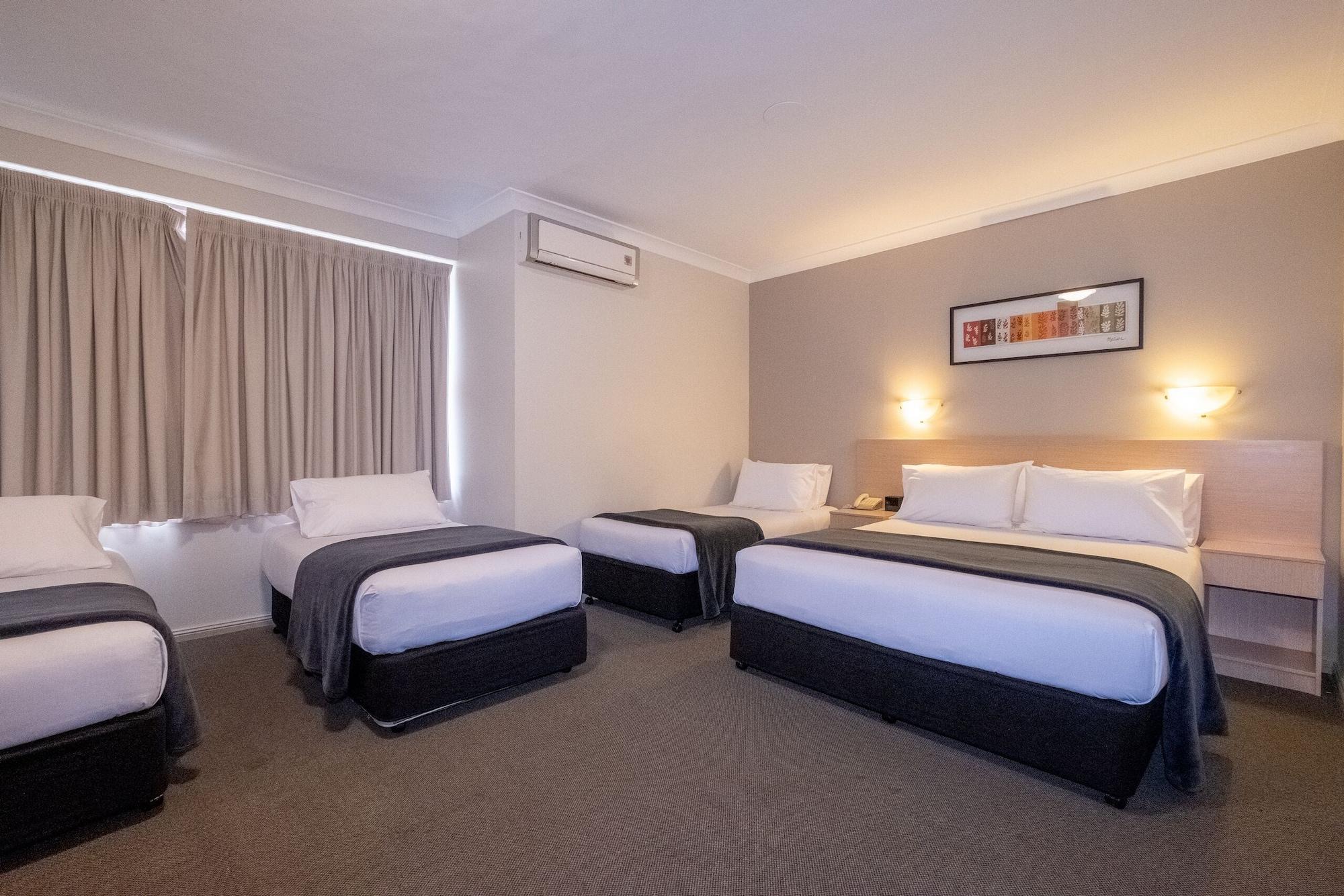 Maclin Lodge Motel Кембълтаун Екстериор снимка
