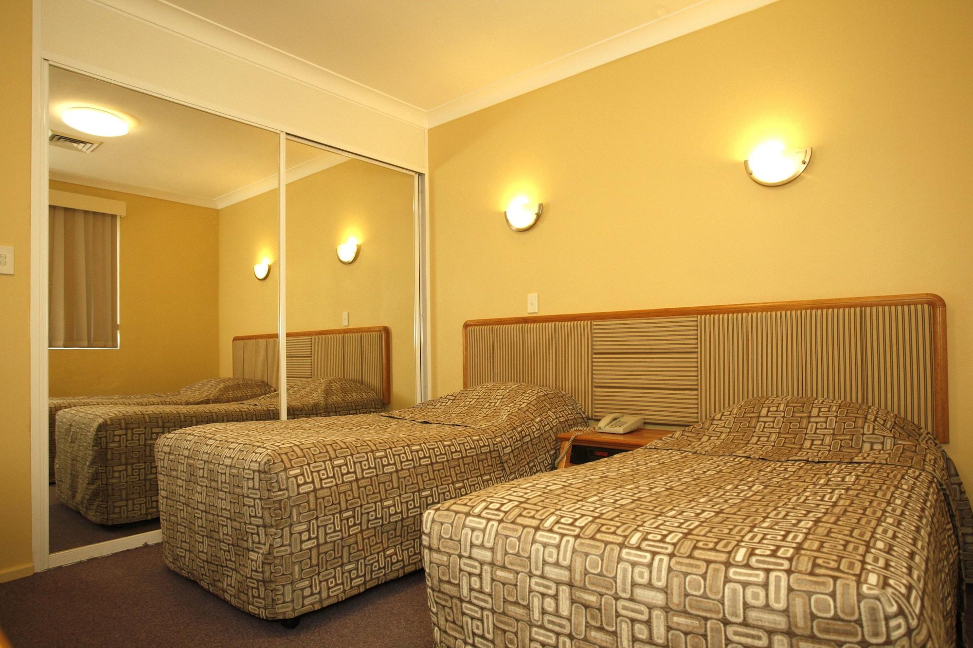 Maclin Lodge Motel Кембълтаун Екстериор снимка
