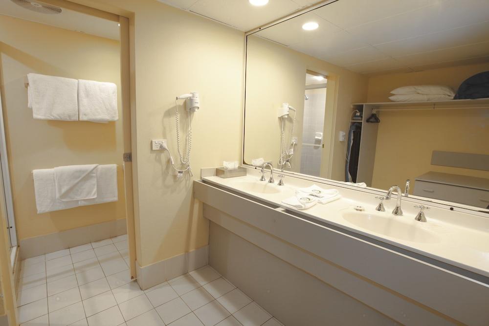 Maclin Lodge Motel Кембълтаун Екстериор снимка