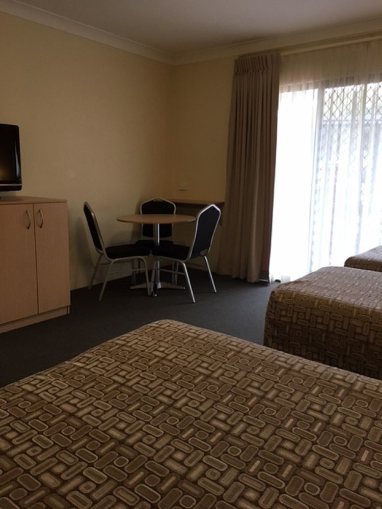 Maclin Lodge Motel Кембълтаун Екстериор снимка