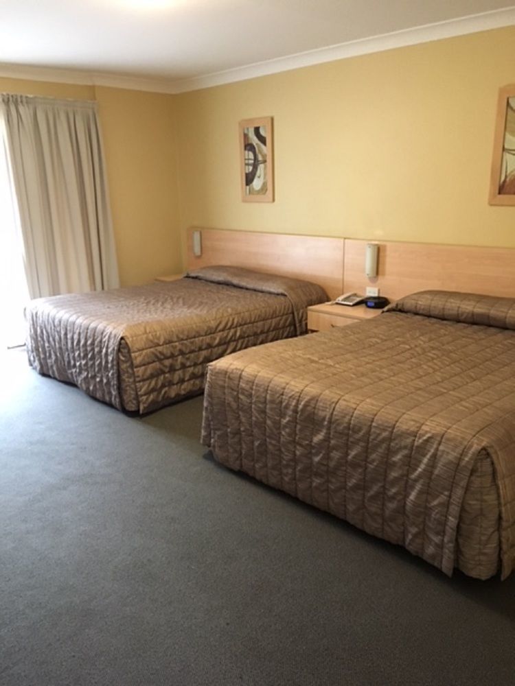 Maclin Lodge Motel Кембълтаун Екстериор снимка